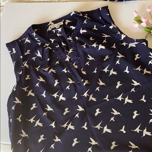 Short sleeve hummingbird blouse